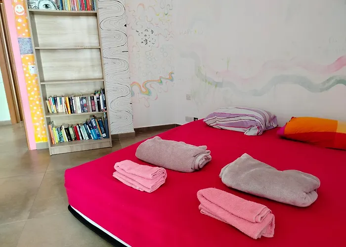 Pink Fairy Paradise Penthouse, 10Mins From The Beach