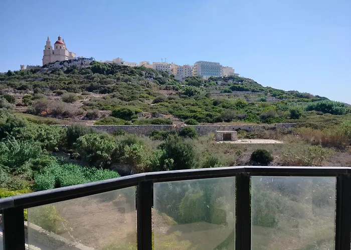 Pink Fairy Paradise Penthouse, 10Mins From The Beach