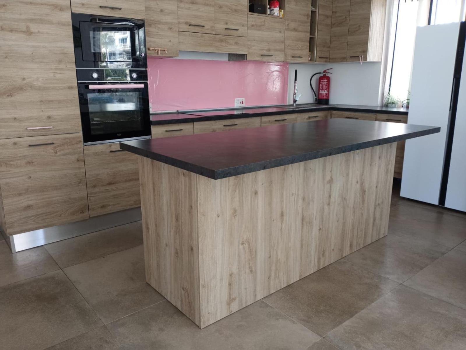Pink Fairy Paradise Penthouse, 10mins From The Appartement